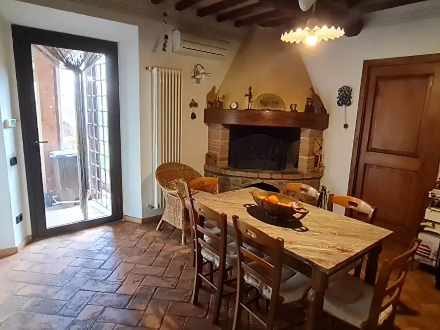 Immagine 37 di Casa semindipendente in vendita  a Monteriggioni