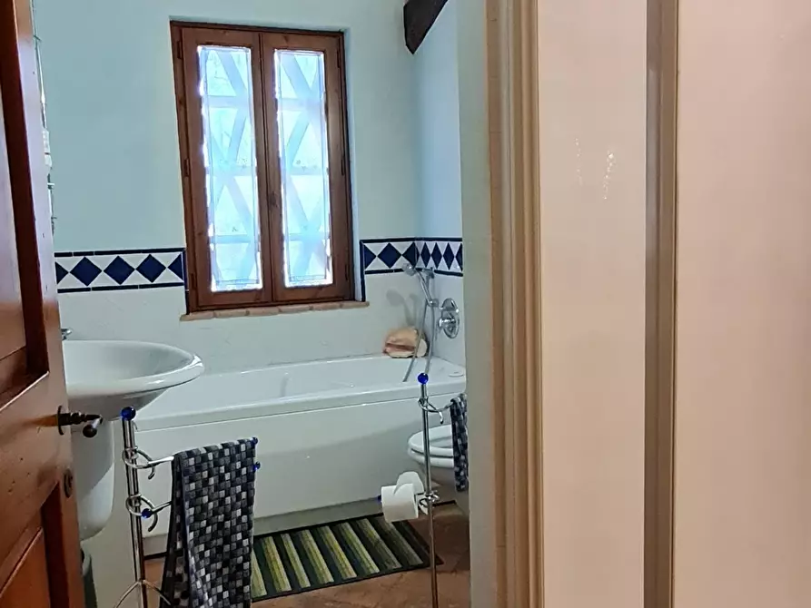 Immagine 29 di Casa semindipendente in vendita  a Monteriggioni