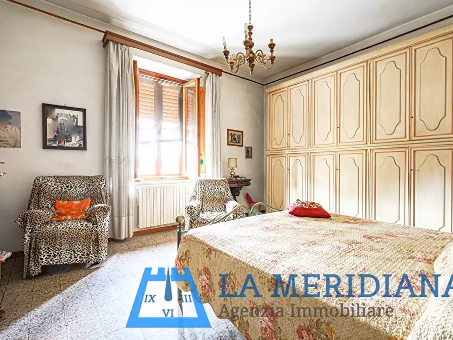 Immagine 36 di Palazzo in vendita  a Lamporecchio