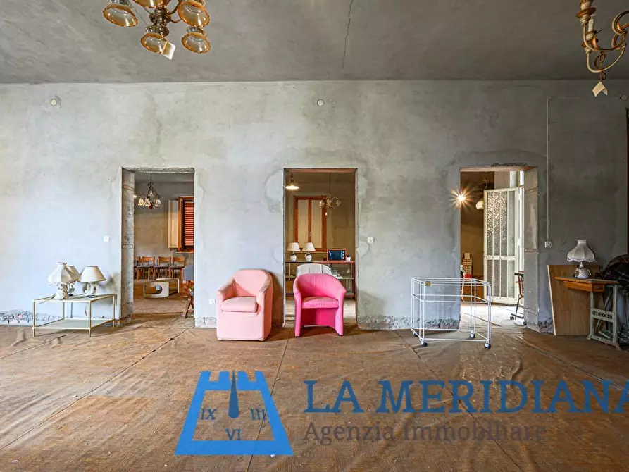 Immagine 9 di Palazzo in vendita  a Lamporecchio