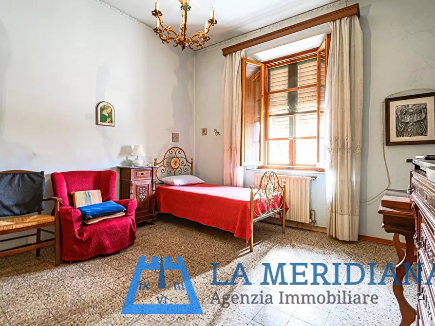 Immagine 27 di Palazzo in vendita  a Lamporecchio