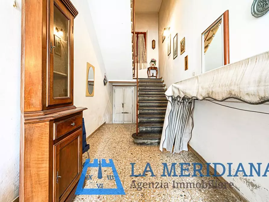 Immagine 20 di Palazzo in vendita  a Lamporecchio