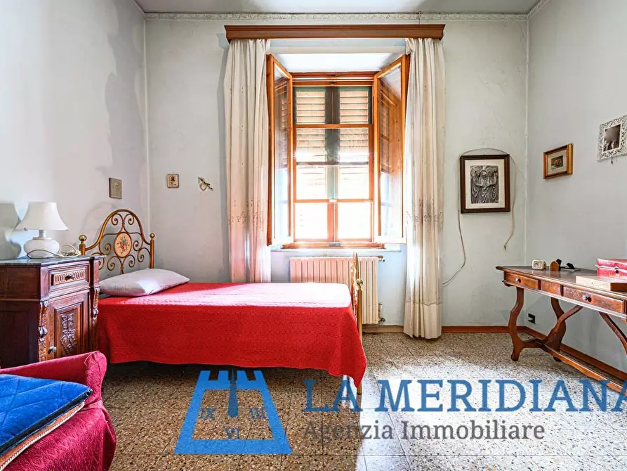 Immagine 26 di Palazzo in vendita  a Lamporecchio