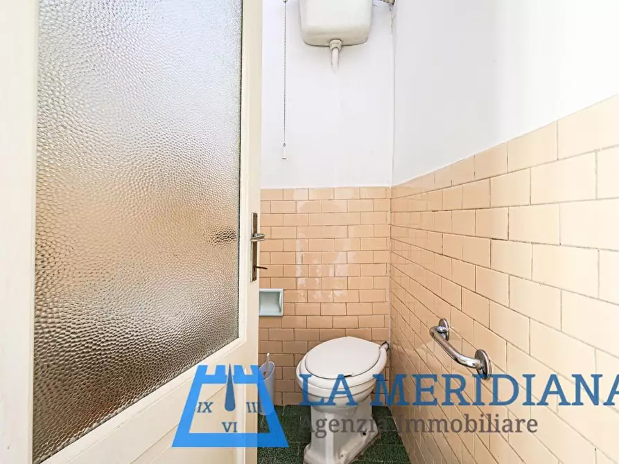 Immagine 17 di Palazzo in vendita  a Lamporecchio