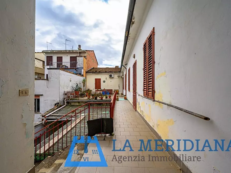 Immagine 44 di Palazzo in vendita  a Lamporecchio