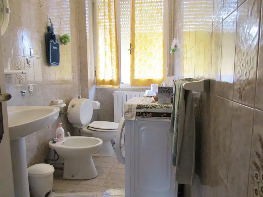 Immagine 21 di Appartamento in vendita  a Ameglia