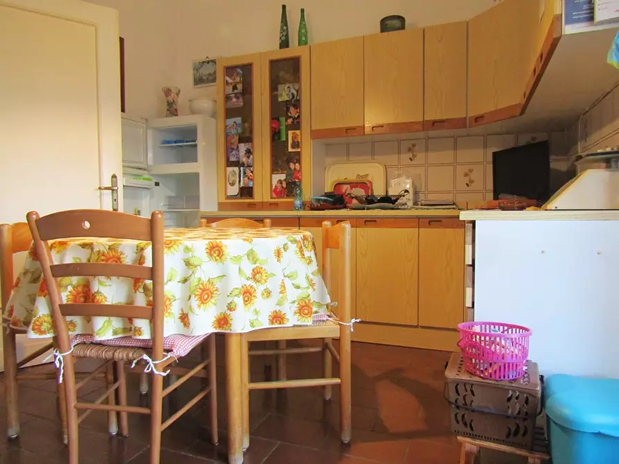 Immagine 7 di Appartamento in vendita  a Ameglia