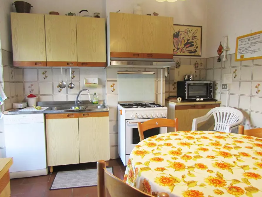 Immagine 8 di Appartamento in vendita  a Ameglia