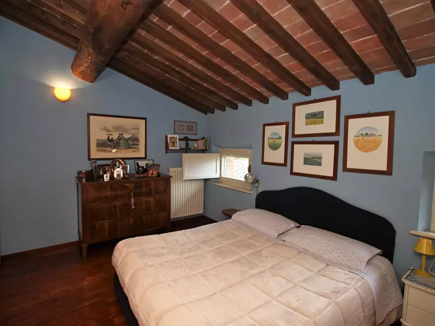 Immagine 12 di Appartamento in vendita  a Siena