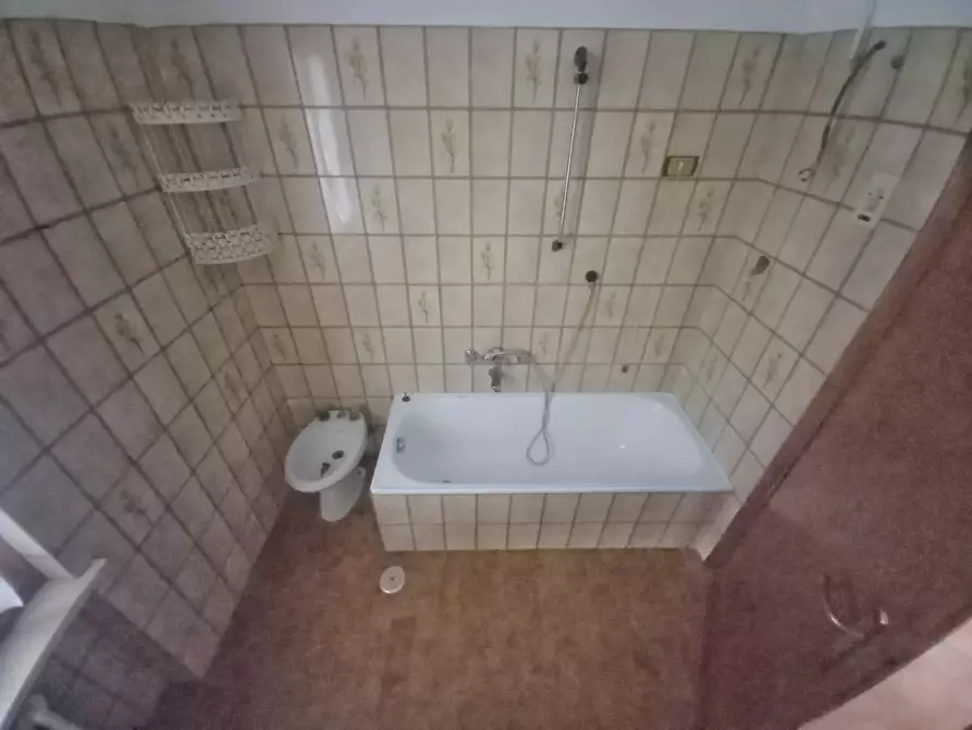 Immagine 39 di Appartamento in vendita  a Montaione