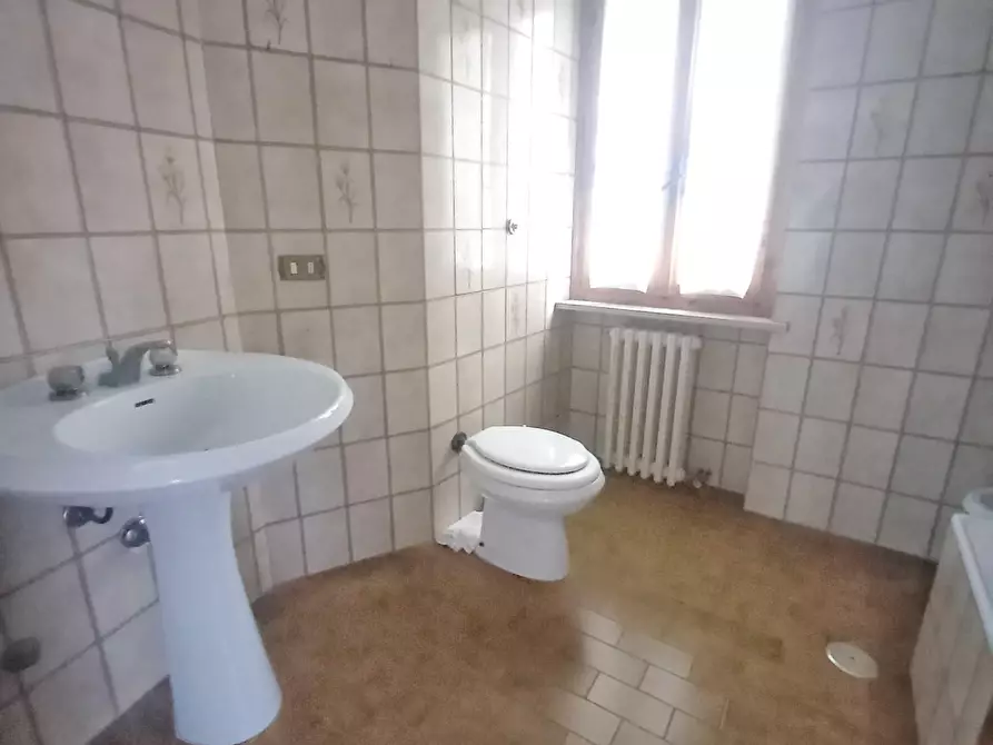 Immagine 37 di Appartamento in vendita  a Montaione