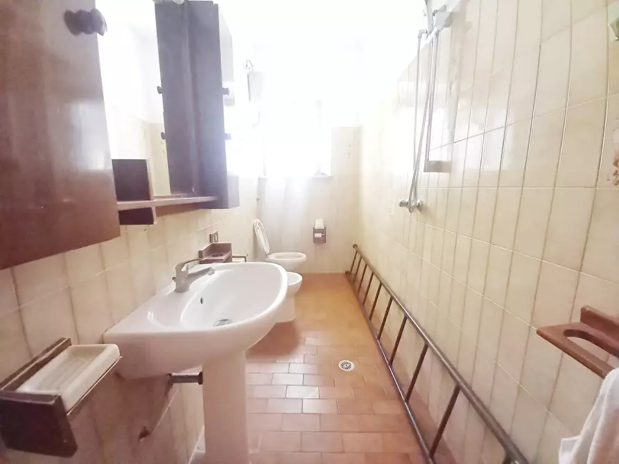 Immagine 21 di Appartamento in vendita  a Montaione