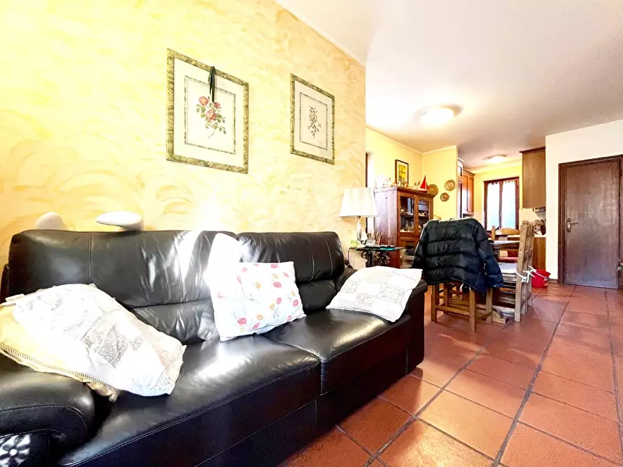 Immagine 8 di Casa bifamiliare in vendita  a Montignoso