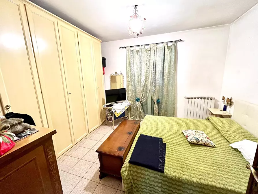 Immagine 11 di Casa bifamiliare in vendita  a Montignoso