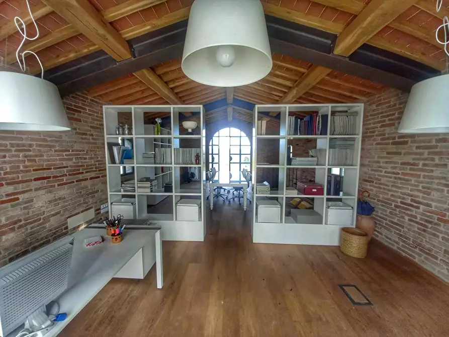 Immagine 38 di Casa colonica in vendita  a Gambassi Terme