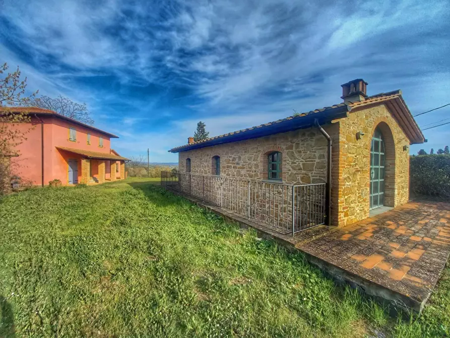 Immagine 28 di Casa colonica in vendita  a Gambassi Terme
