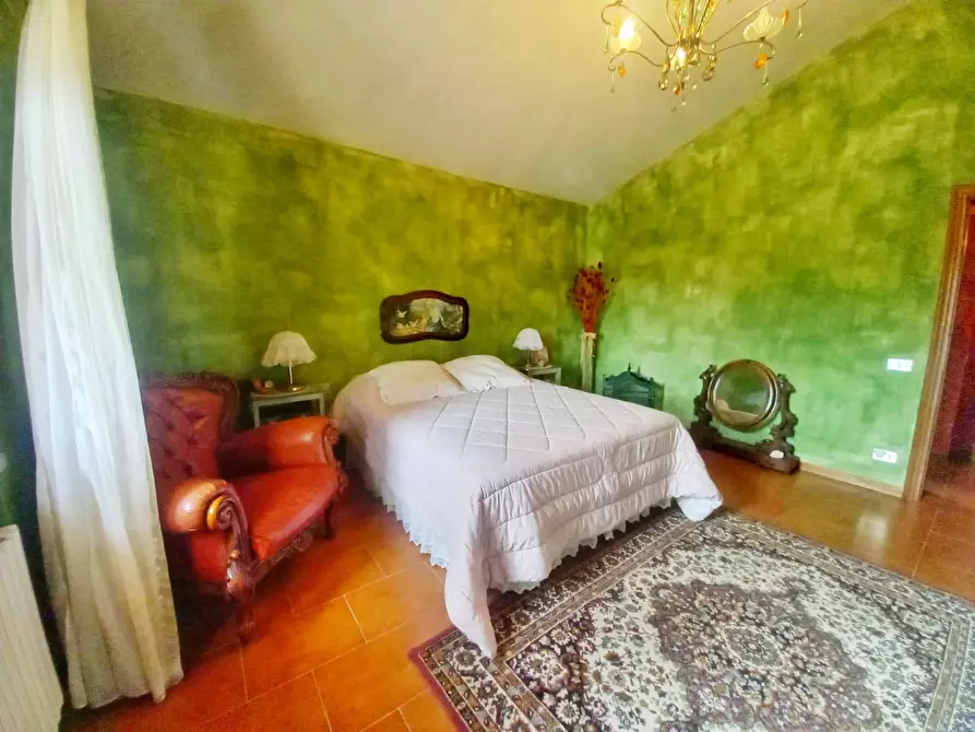 Immagine 21 di Casa colonica in vendita  a Gambassi Terme