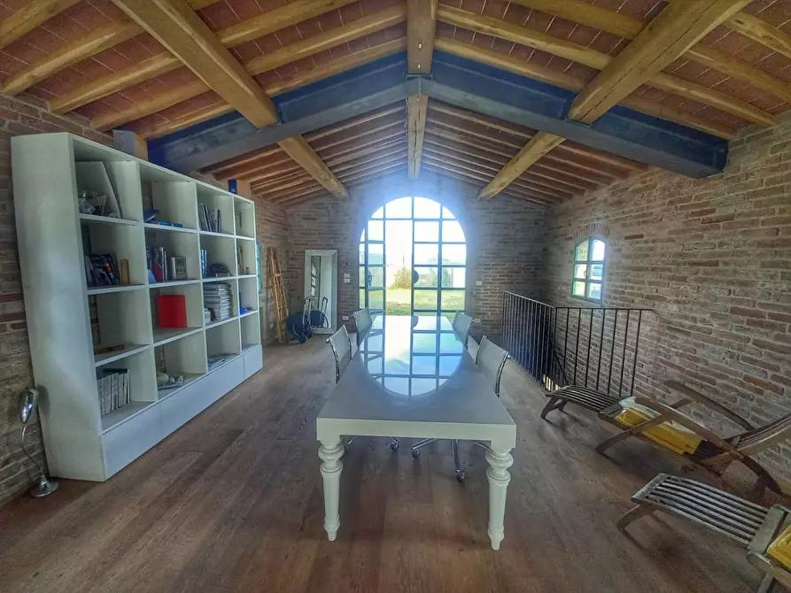 Immagine 37 di Casa colonica in vendita  a Gambassi Terme