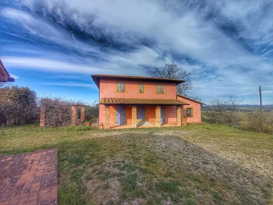 Immagine 34 di Casa colonica in vendita  a Gambassi Terme