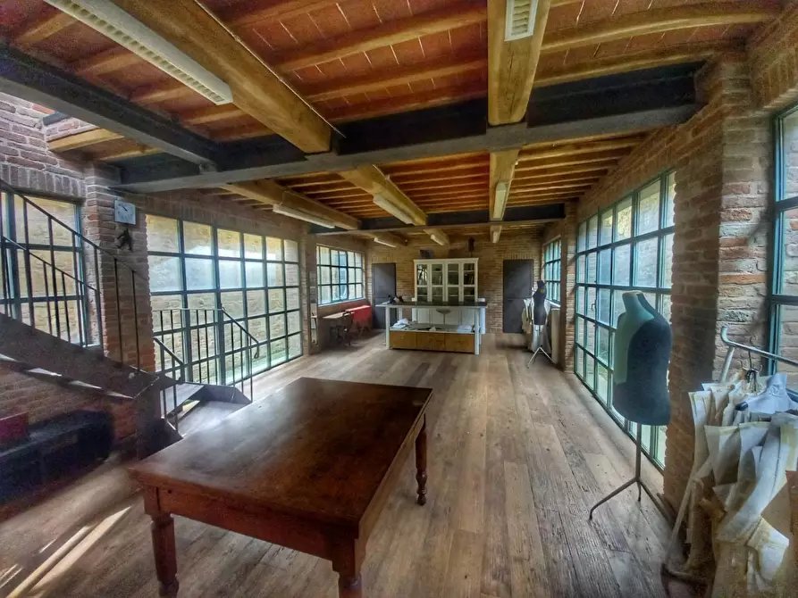 Immagine 41 di Casa colonica in vendita  a Gambassi Terme