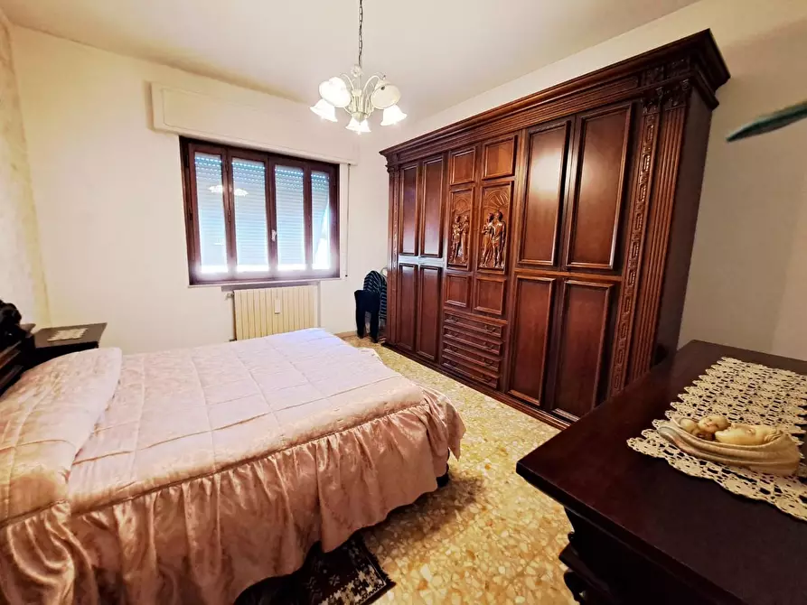 Immagine 29 di Villa in vendita  a Fucecchio