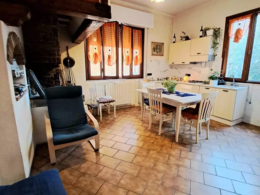 Immagine 4 di Villa in vendita  a Fucecchio