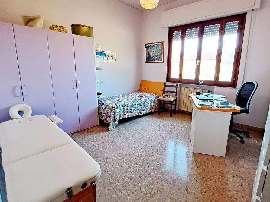 Immagine 26 di Villa in vendita  a Fucecchio