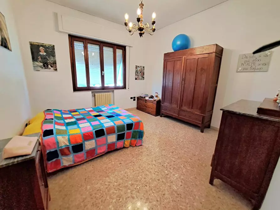 Immagine 33 di Villa in vendita  a Fucecchio
