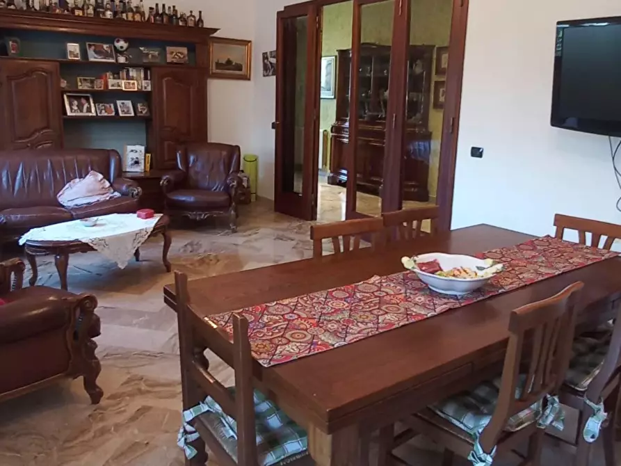 Immagine 18 di Villa in vendita  a Fucecchio