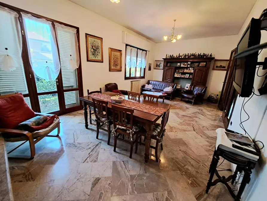 Immagine 19 di Villa in vendita  a Fucecchio