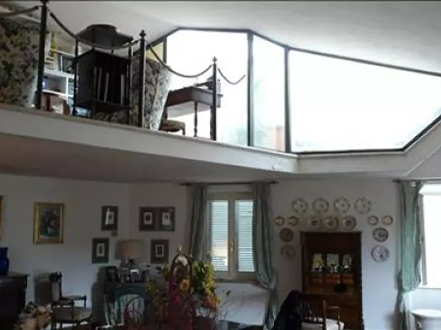 Immagine 7 di Appartamento in vendita  a Siena