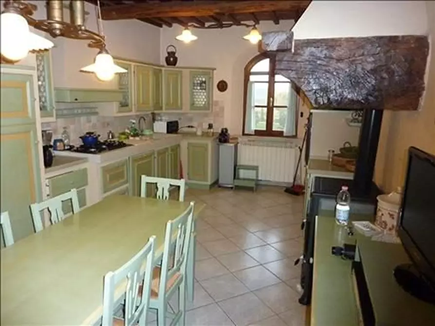 Immagine 14 di Villa in vendita  a Sovicille