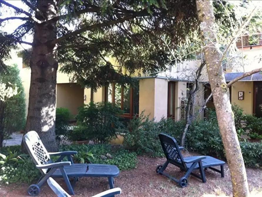 Immagine 5 di Appartamento in vendita  a Siena