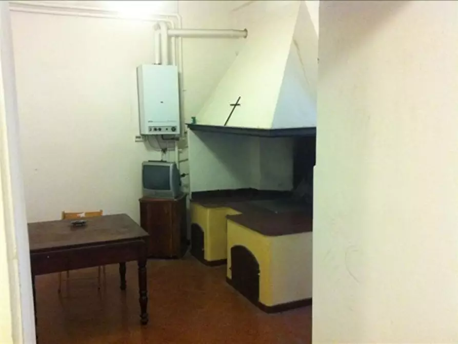 Immagine 8 di Appartamento in vendita  a Siena