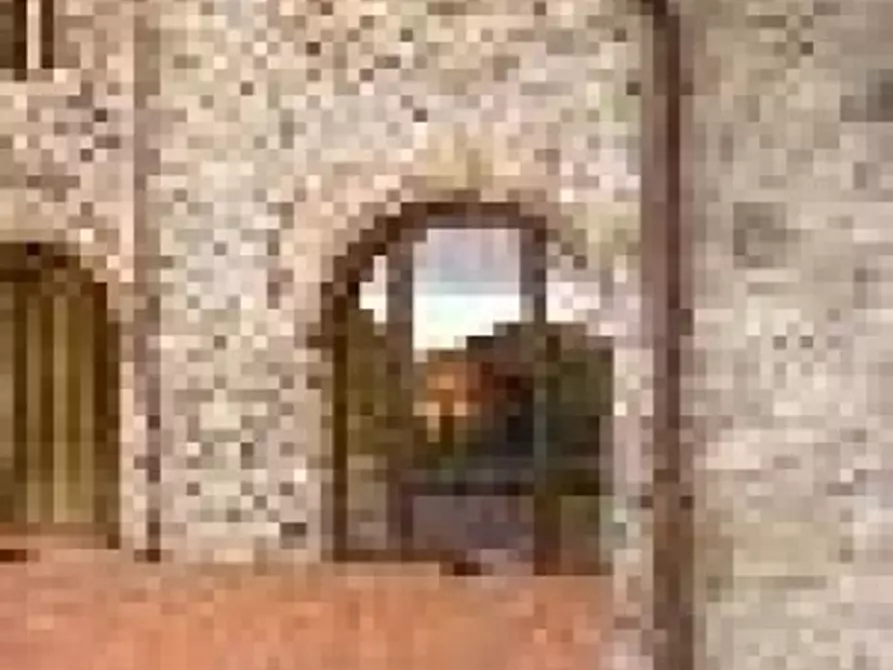 Immagine 1 di Appartamento in vendita  a Siena