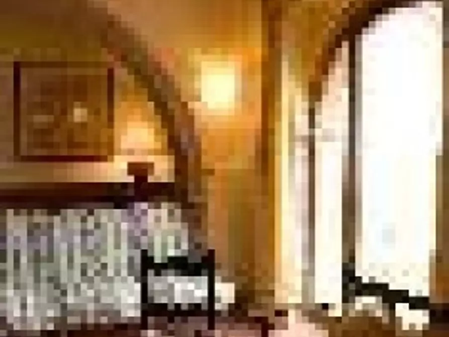 Immagine 4 di Appartamento in vendita  a Siena