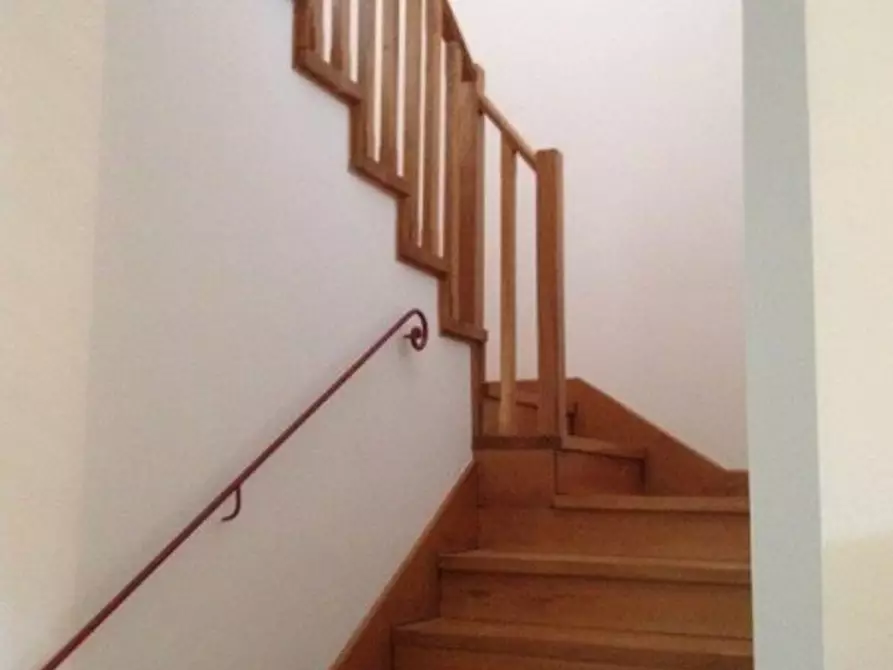 Immagine 8 di Appartamento in vendita  a Siena