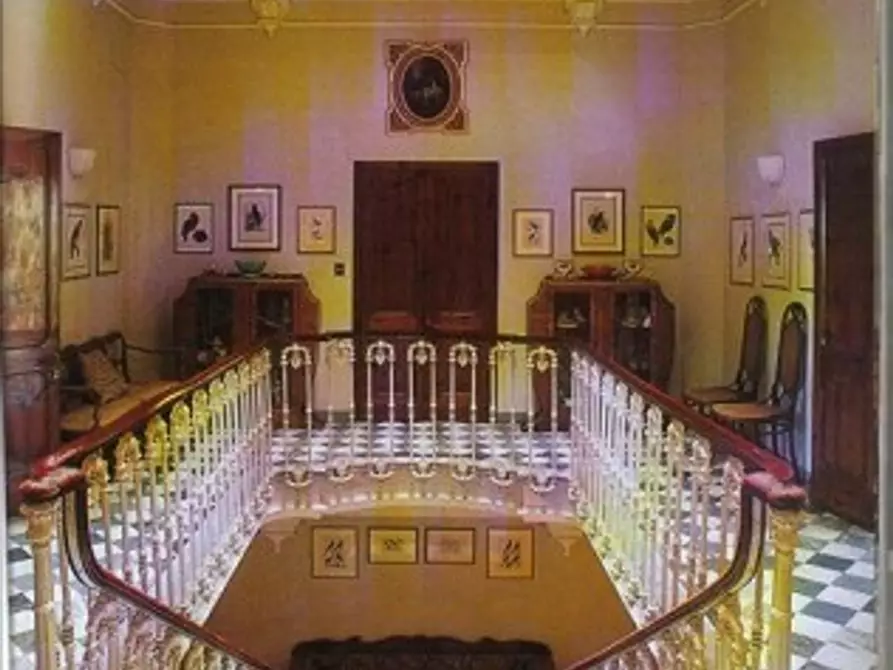 Immagine 3 di Appartamento in vendita  a Siena