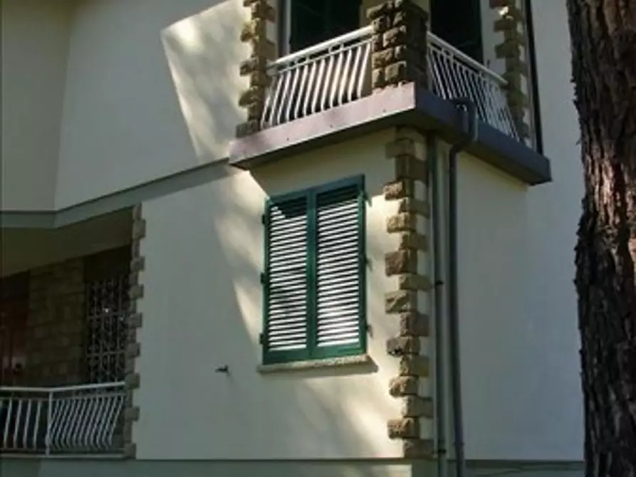 Immagine 8 di Appartamento in vendita  a Siena