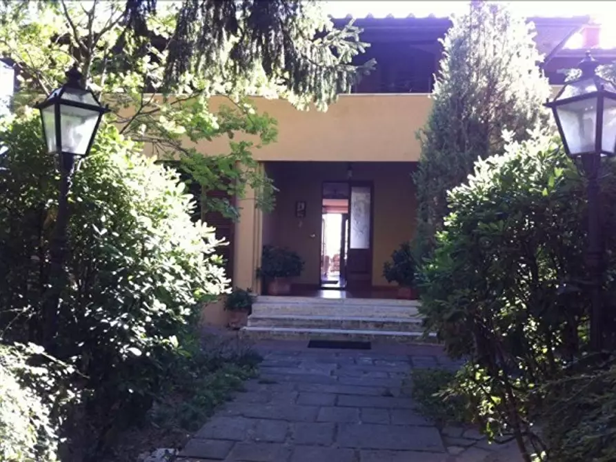 Immagine 7 di Appartamento in vendita  a Siena