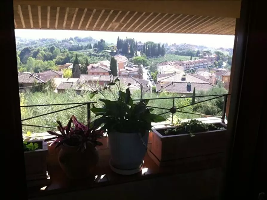 Immagine 3 di Appartamento in vendita  a Siena