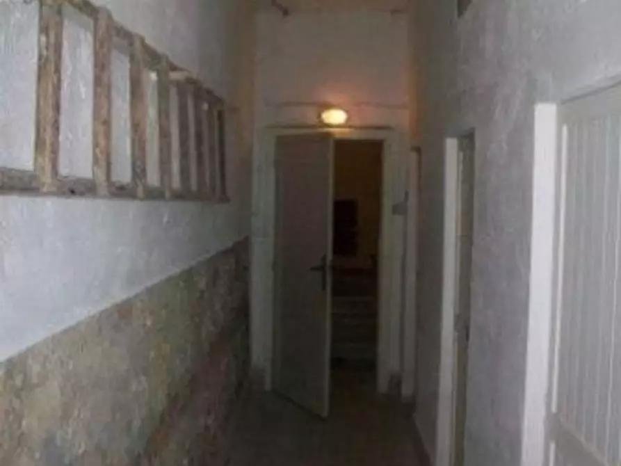 Immagine 9 di Appartamento in vendita  a Siena