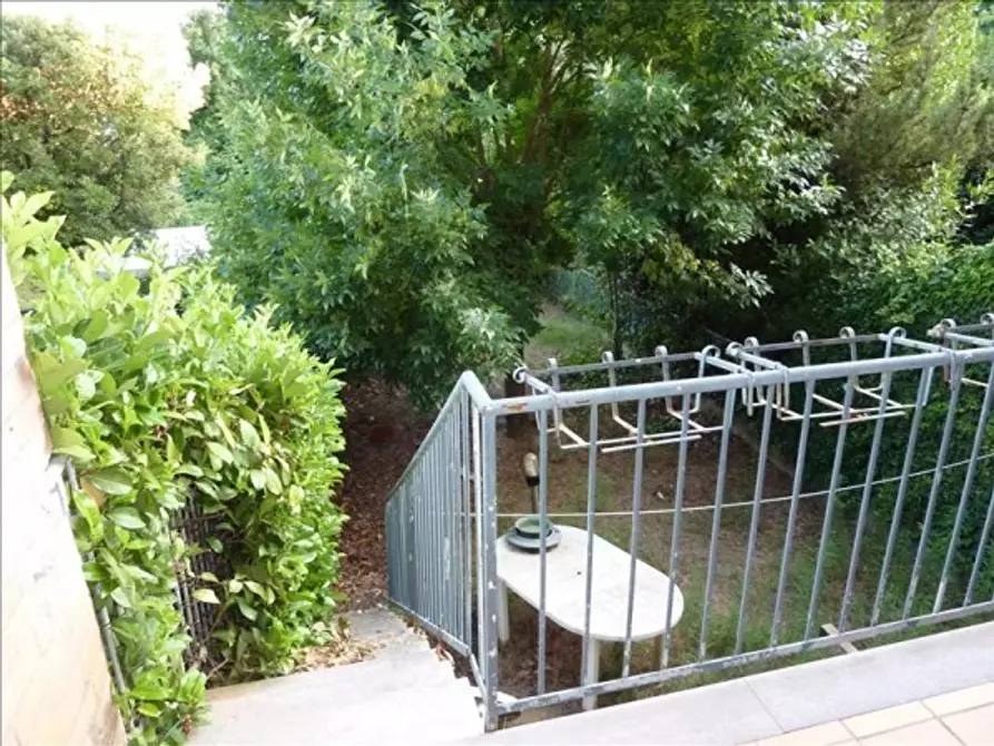 Immagine 3 di Appartamento in vendita  a Siena