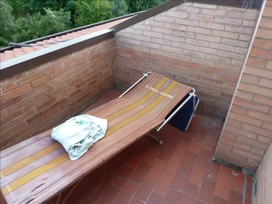 Immagine 9 di Appartamento in vendita  a Siena