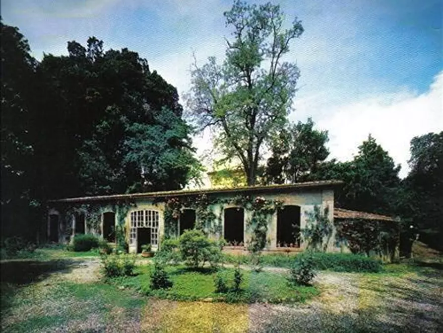 Immagine 7 di Appartamento in vendita  a Siena