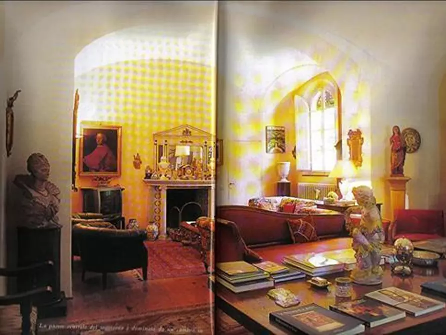 Immagine 5 di Appartamento in vendita  a Siena