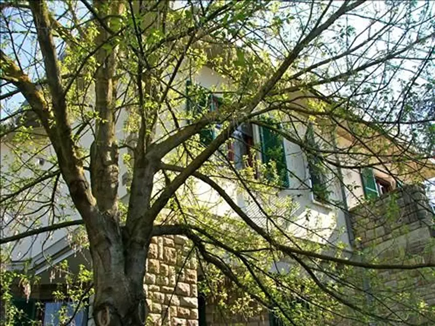 Immagine 7 di Villa in vendita  a Poggibonsi