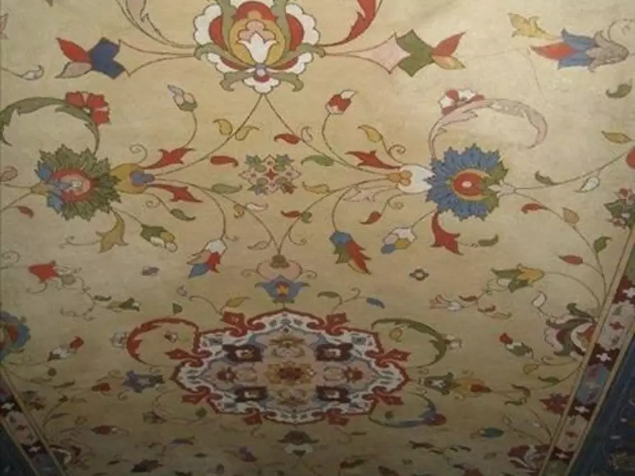 Immagine 6 di Locale commerciale in vendita  a Siena