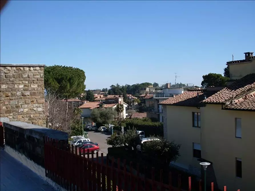 Immagine 25 di Appartamento in vendita  a Siena