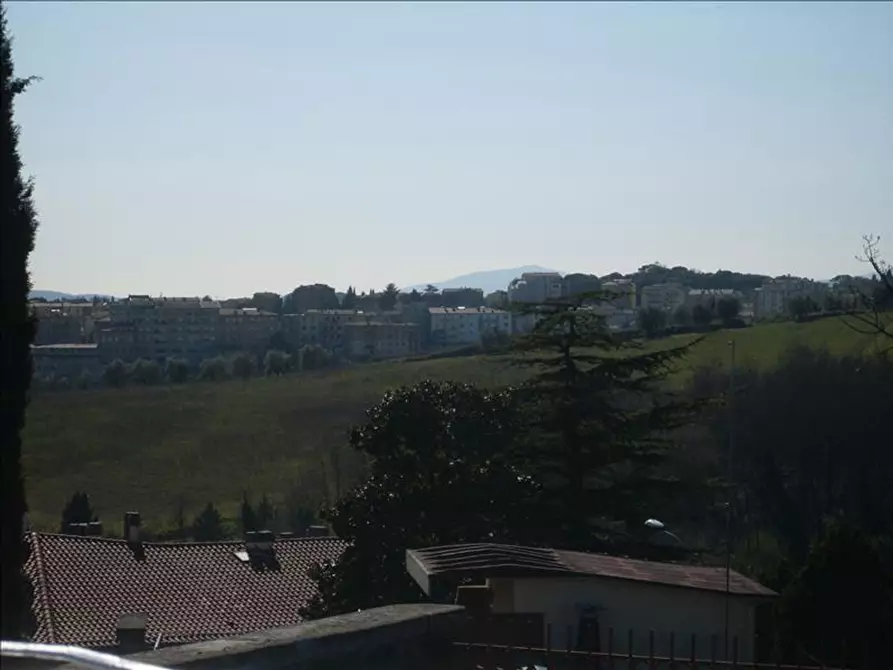 Immagine 26 di Appartamento in vendita  a Siena